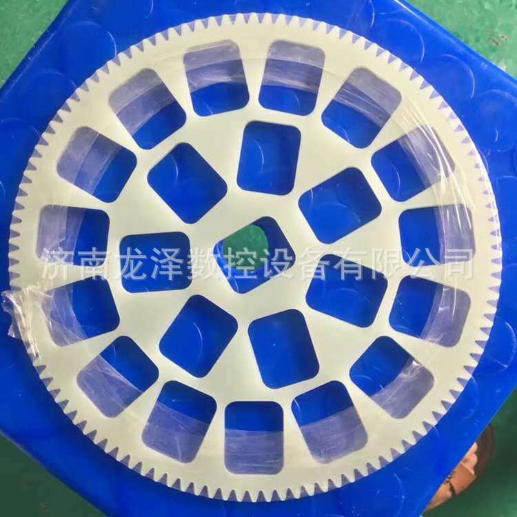 廠家直銷龍澤數(shù)控大型1350木工雕刻機(jī) 數(shù)控電動(dòng)雕刻機(jī) 沙發(fā)板材切割機(jī) 浮雕雕刻機(jī)  PVC雕刻機(jī) 阻燃材料切割機(jī)示例圖4